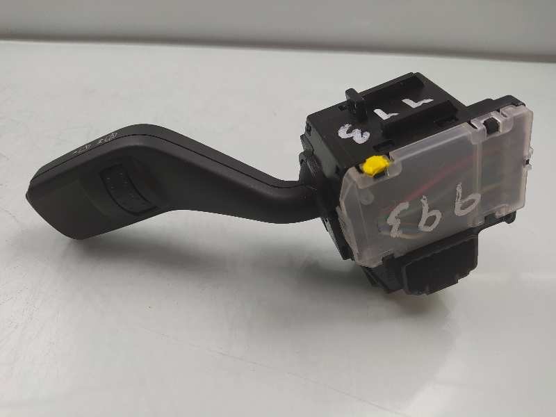 Recambio de mando limpia para ford kuga (cbv) trend referencia OEM IAM 4M5T17A553BD  