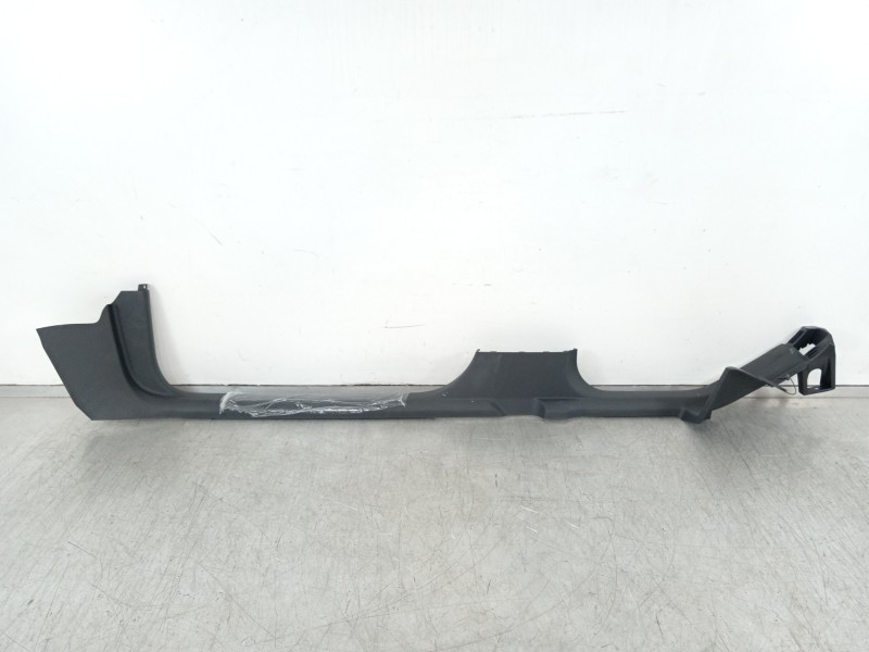 Recambio de moldura para seat ibiza (kj1) style go referencia OEM IAM 6F0863484  