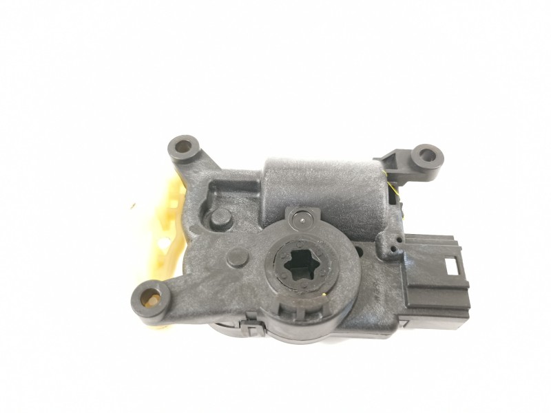 Recambio de motor apertura trampillas climatizador para seat ibiza (kj1) style go referencia OEM IAM 2Q0907511C  