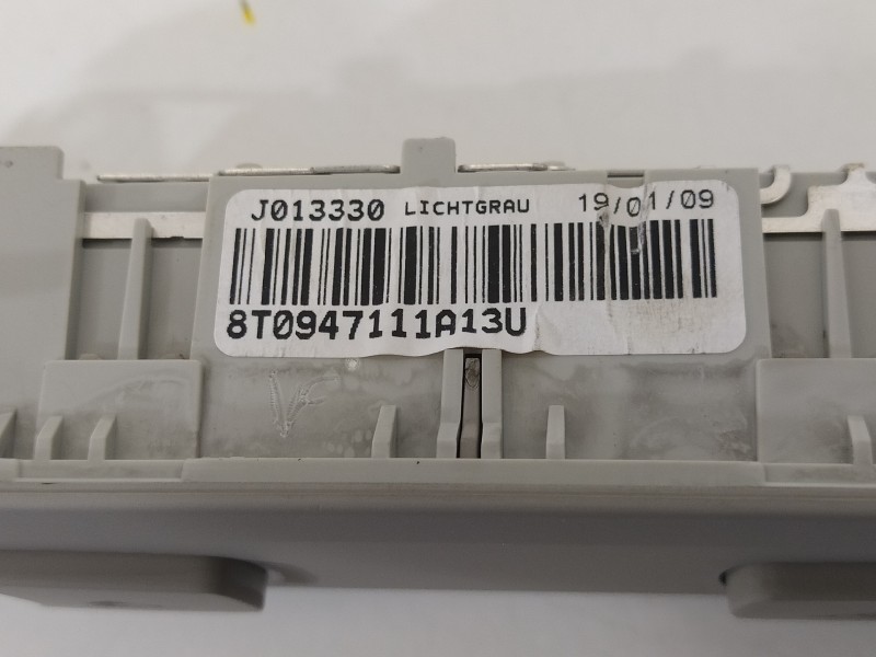 Recambio de luz interior para audi q5 (8r) 2.0 tfsi (155kw) referencia OEM IAM 8T0947111A13U  