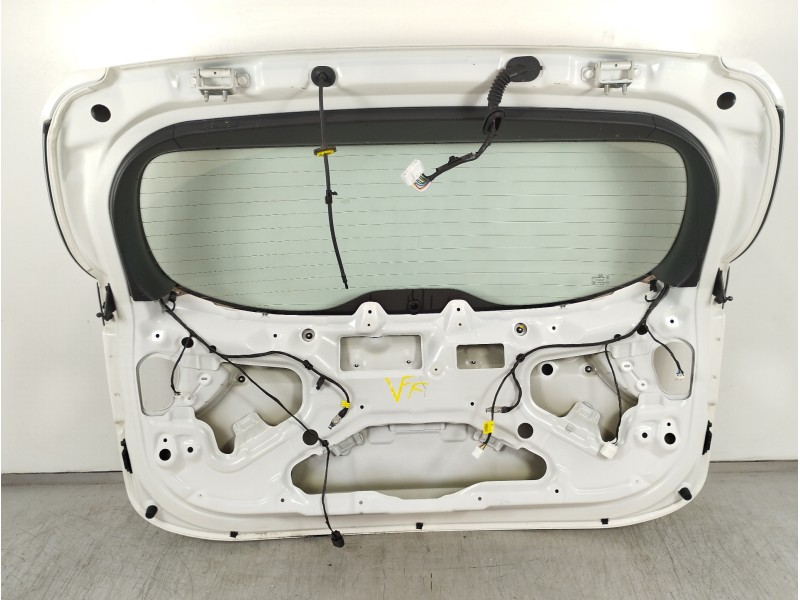 Recambio de porton trasero para kia carens ( ) business referencia OEM IAM 73700A4040  