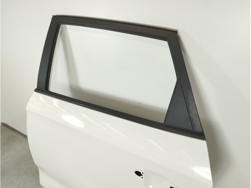 Recambio de puerta trasera izquierda para kia carens ( ) business referencia OEM IAM 77003A4000  