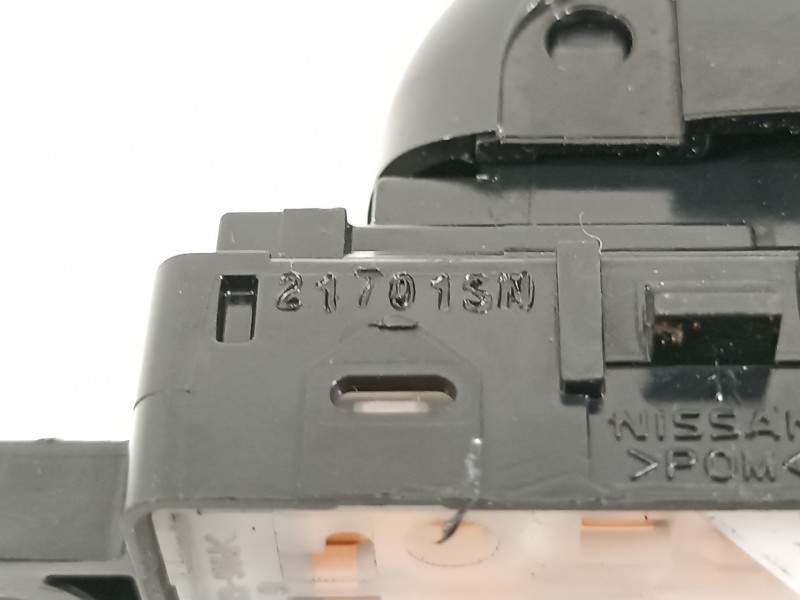 Recambio de mando elevalunas trasero izquierdo para nissan juke (f16) referencia OEM IAM 21701SN  