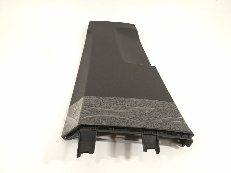 Recambio de moldura para seat arona xperience referencia OEM IAM 6F0867239A  