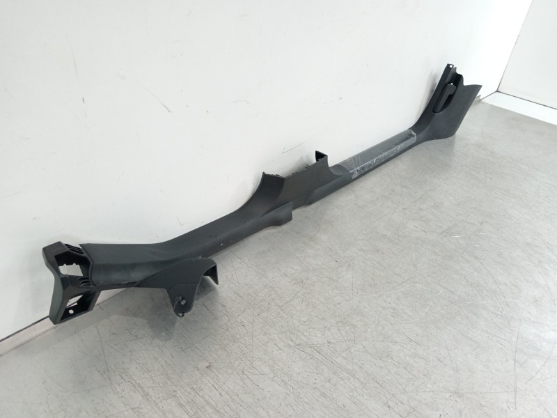 Recambio de moldura para seat ibiza (kj1) style go referencia OEM IAM 6F0863483  