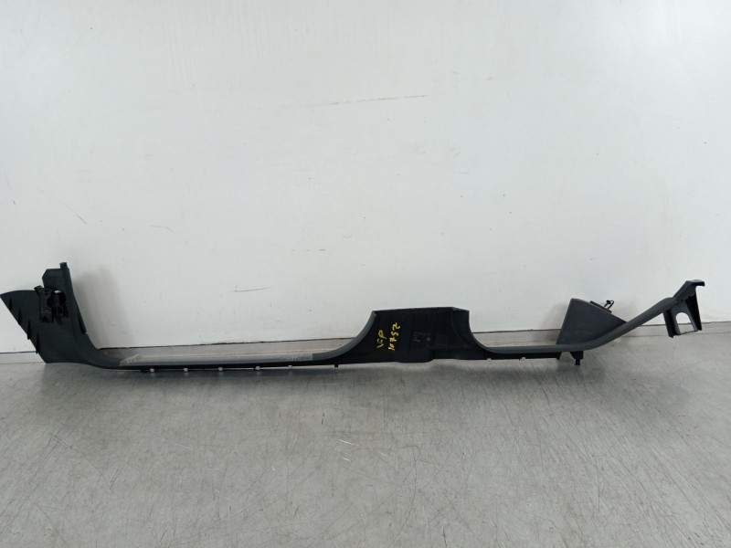 Recambio de moldura para seat ibiza (kj1) style go referencia OEM IAM 6F0863483  