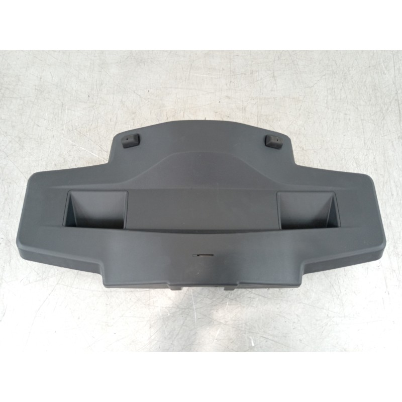 Recambio de guarnecido porton trasero para seat ibiza (kj1) style go referencia OEM IAM 6F0867601  