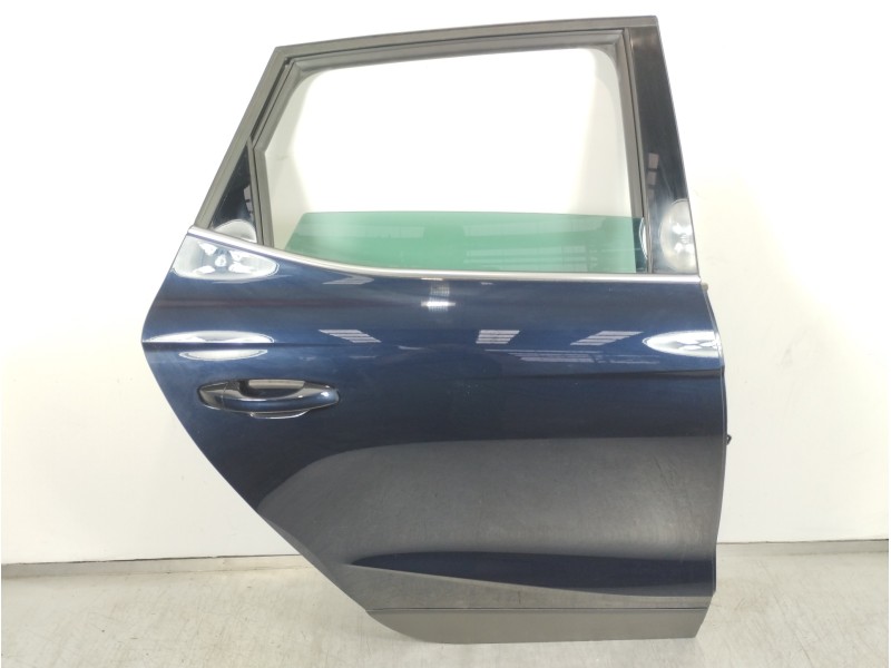 Recambio de puerta trasera derecha para seat arona xperience referencia OEM IAM 6F9833312  