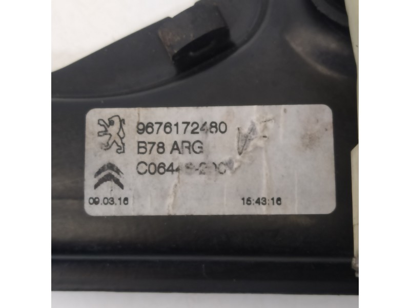 Recambio de elevalunas trasero izquierdo para citroën c4 grand picasso feel referencia OEM IAM 9676172480  