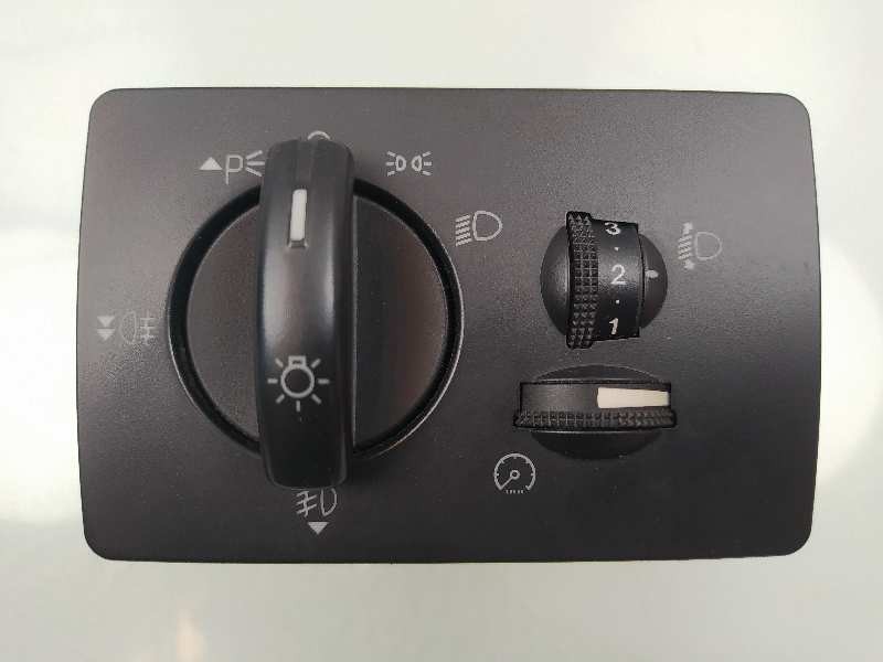 Recambio de mando luces para ford kuga (cbv) trend referencia OEM IAM 7M5T13A024AA  