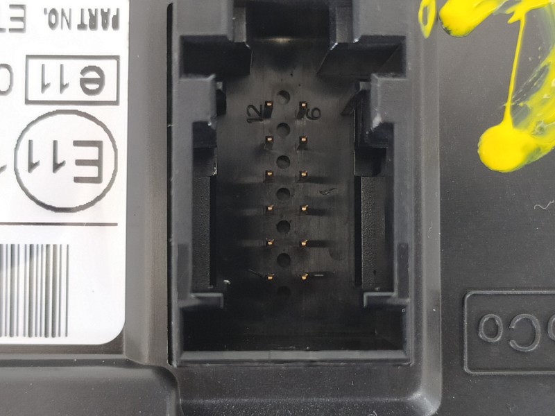 Recambio de pantalla multifuncion para ford fiesta (ccn) trend referencia OEM IAM ET7T18B955BA  