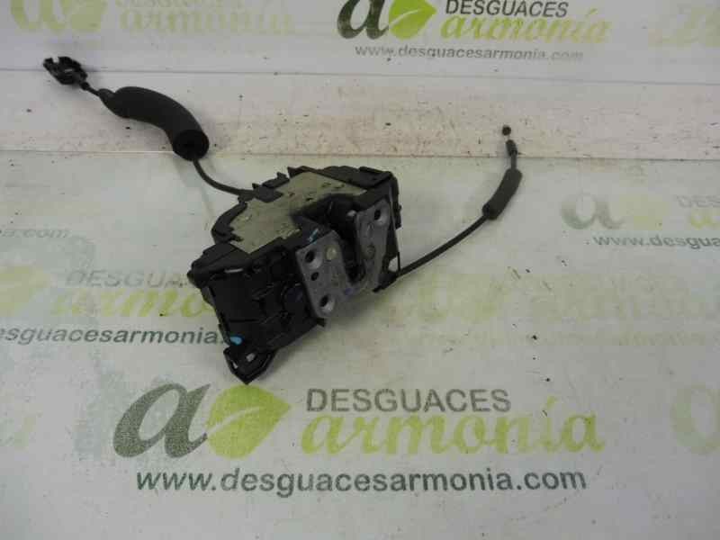 Recambio de cerradura puerta delantera derecha para renault megane iii berlina 5 p dynamique referencia OEM IAM 805020001R  