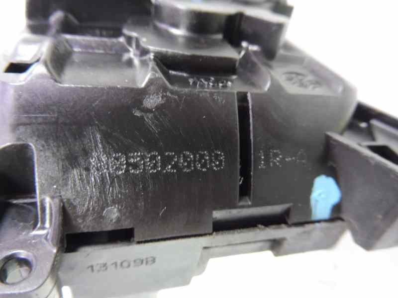 Recambio de cerradura puerta delantera derecha para renault megane iii berlina 5 p dynamique referencia OEM IAM 805020001R  