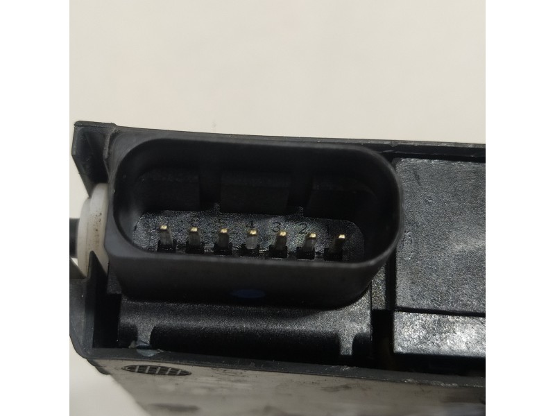 Recambio de cerradura puerta trasera derecha para citroën c4 grand picasso feel referencia OEM IAM 9810311180  
