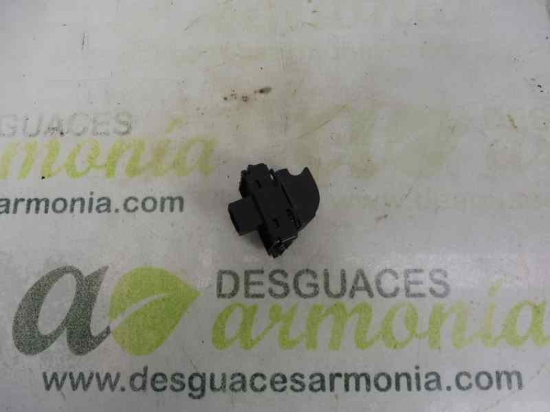 Recambio de mando elevalunas delantero derecho para renault megane iii berlina 5 p dynamique referencia OEM IAM   