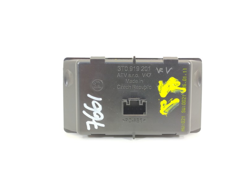 Recambio de pantalla multifuncion para skoda superb combi (3t5) exclusive 4x4 referencia OEM IAM 3T0919201  