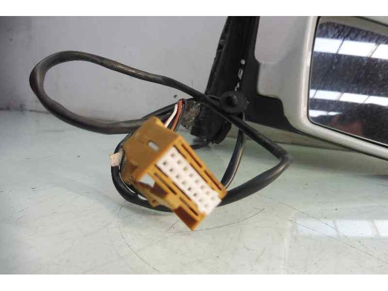 Recambio de retrovisor derecho para audi a4 berlina (8e) 2.0 tdi 16v (103kw) referencia OEM IAM   