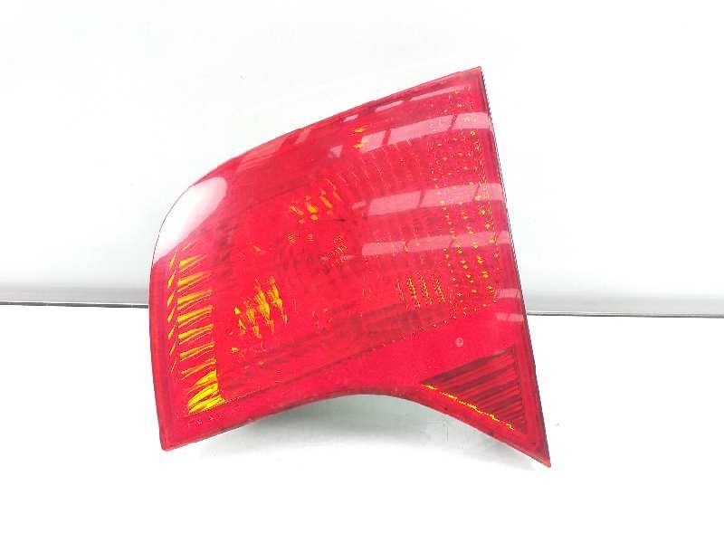 Recambio de piloto trasero derecho para audi a4 berlina (8e) 2.0 tdi 16v (103kw) referencia OEM IAM 8E5945094A  