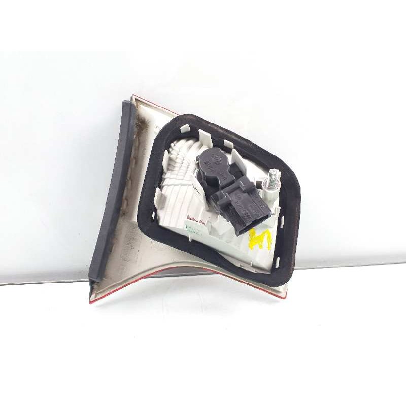 Recambio de piloto trasero derecho para audi a4 berlina (8e) 2.0 tdi 16v (103kw) referencia OEM IAM 8E5945094A  