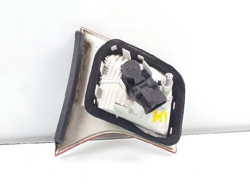 Recambio de piloto trasero derecho para audi a4 berlina (8e) 2.0 tdi 16v (103kw) referencia OEM IAM 8E5945094A  