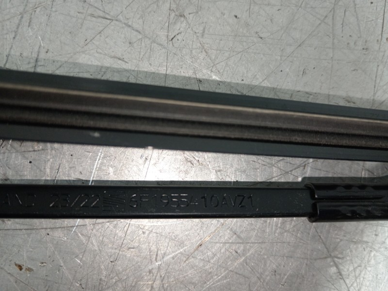 Recambio de brazo limpia delantero derecho para seat ibiza (kj1) fr referencia OEM IAM 6F1955410AVZ1  