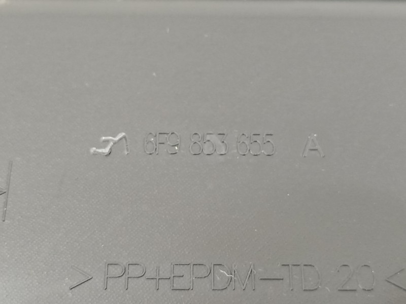 Recambio de moldura para seat arona xperience referencia OEM IAM 6F9853655A  