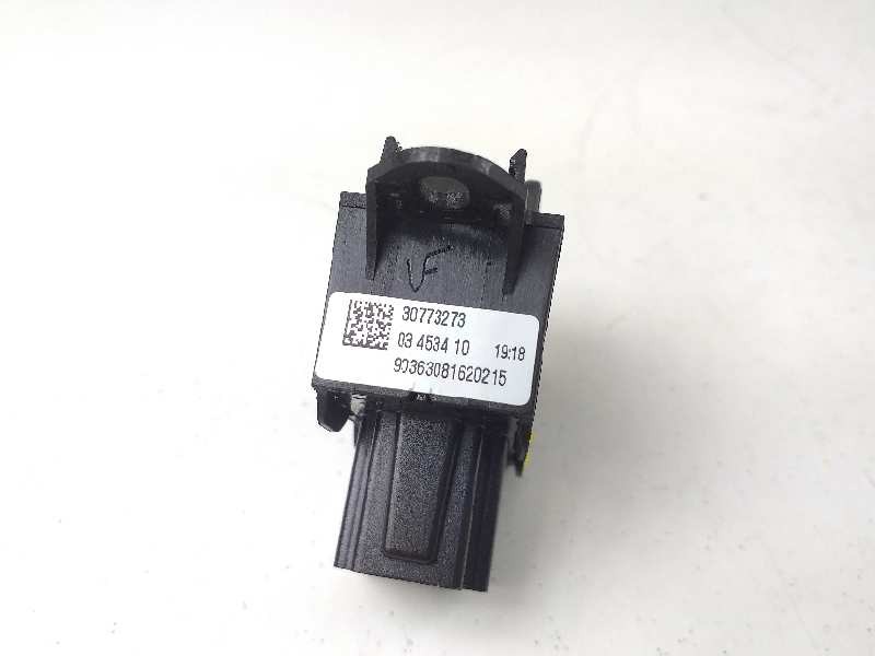 Recambio de mando elevalunas trasero izquierdo para volvo xc70 summum awd referencia OEM IAM 30773273  