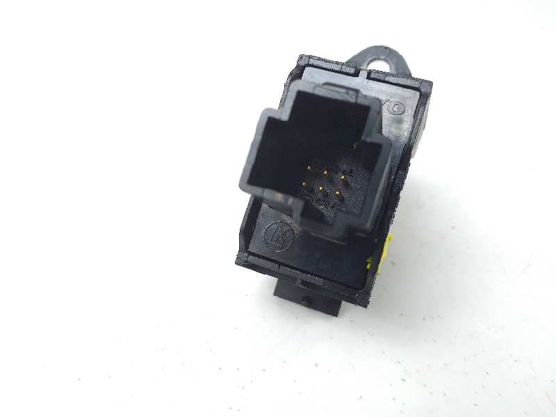 Recambio de mando elevalunas trasero izquierdo para volvo xc70 summum awd referencia OEM IAM 30773273  