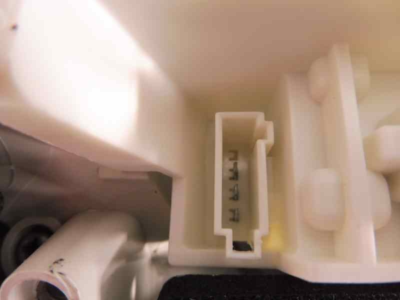 Recambio de piloto trasero derecho en porton para opel astra j lim. enjoy referencia OEM IAM 13263204  