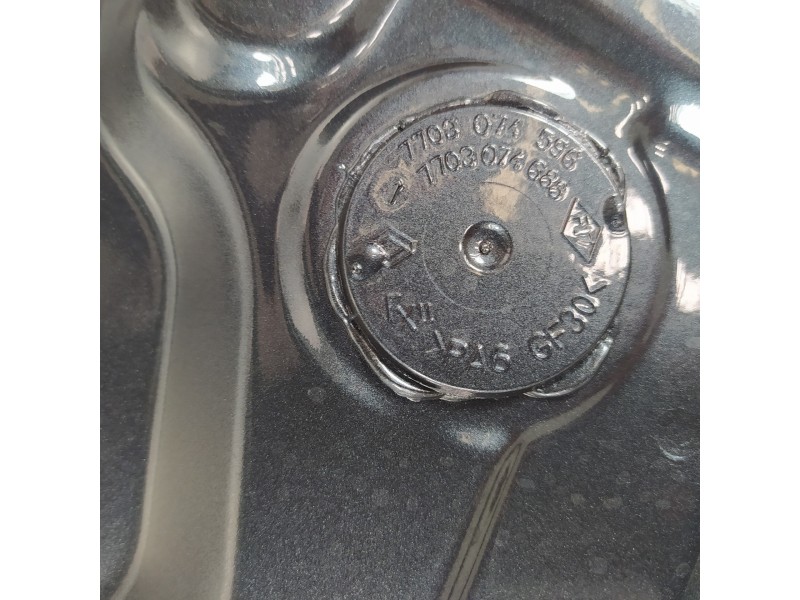 Recambio de puerta trasera derecha para renault megane iii berlina 5 p emotion referencia OEM IAM PA6GF30  
