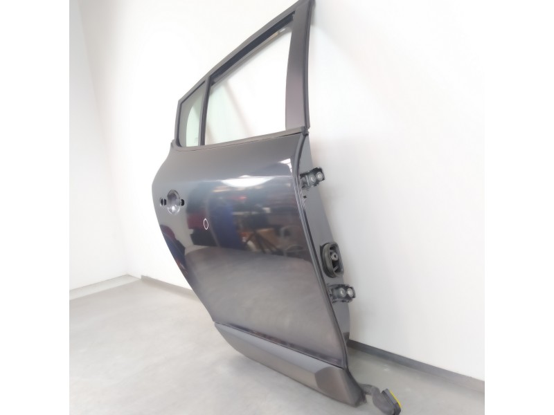 Recambio de puerta trasera derecha para renault megane iii berlina 5 p emotion referencia OEM IAM PA6GF30  