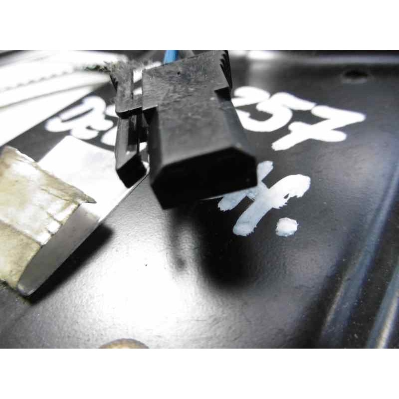 Recambio de elevalunas delantero derecho para mercedes-benz sprinter 02.00  caja cerrada, techo elevado 416 cdi (904.663) refere