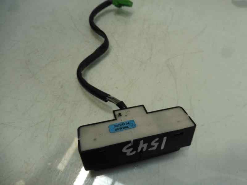 Recambio de mando multifuncion para volvo xc70 summum awd referencia OEM IAM 30724234  