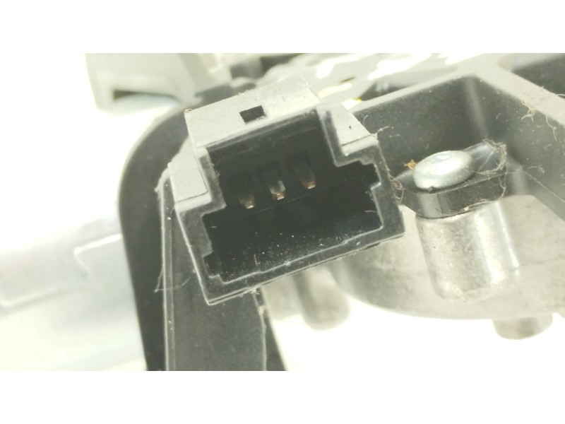 Recambio de motor limpia trasero para citroën c4 berlina collection referencia OEM IAM 9646803180 0390201807 