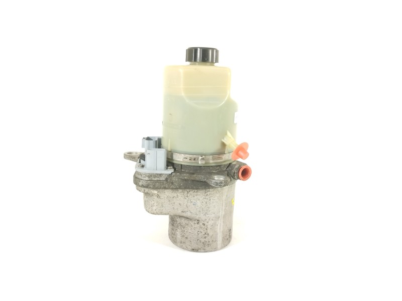 Recambio de bomba direccion para ford focus berlina (cap) ambiente (d) referencia OEM IAM 4M513K514AD  