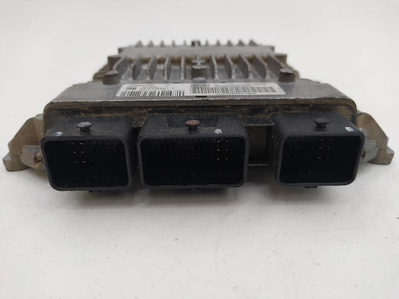 Recambio de centralita motor uce para citroën c2 furio referencia OEM IAM 9660300280 9653451880 5WS40285C