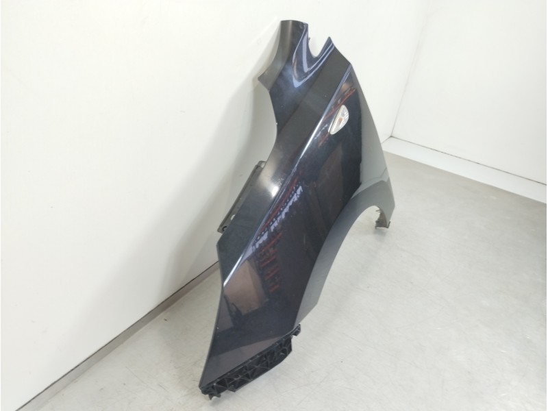 Recambio de aleta delantera izquierda para hyundai ix35 classic 2wd referencia OEM IAM 663112S000  