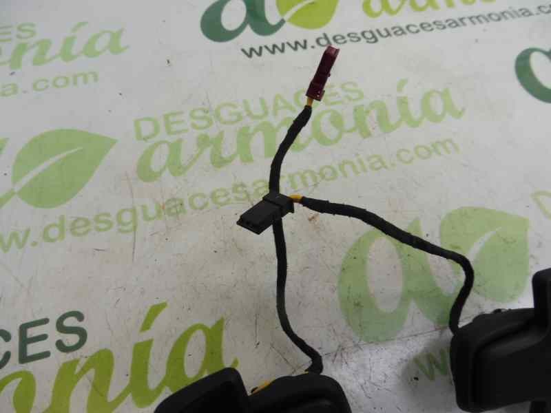 Recambio de mando volante para mercedes-benz clase cla (w117) cla 220 cdi (117.303) referencia OEM IAM 2185400762 2185400662 