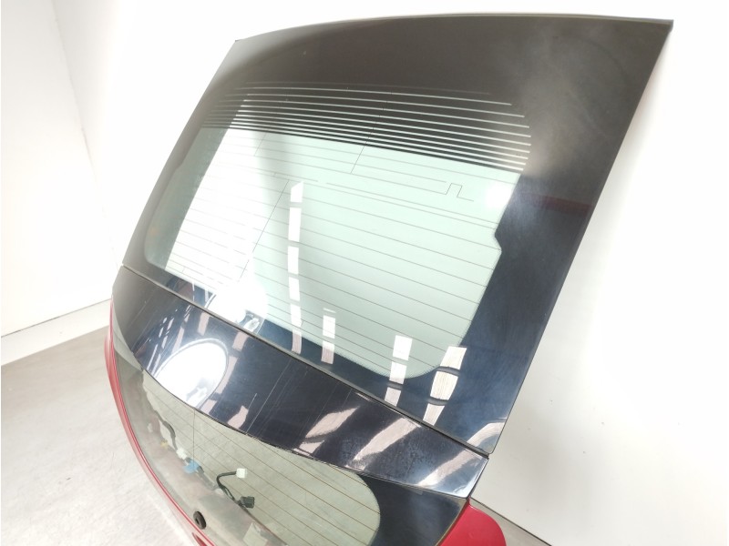 Recambio de porton trasero para hyundai veloster tecno referencia OEM IAM 737002V011  