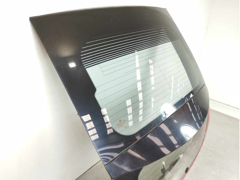 Recambio de porton trasero para hyundai veloster tecno referencia OEM IAM 737002V011  