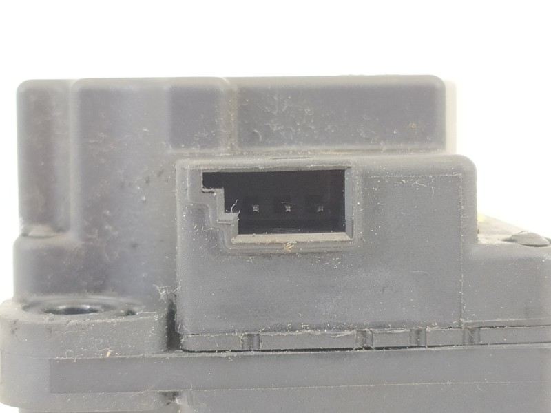 Recambio de motor apertura trampillas climatizador para volvo xc70 summum awd referencia OEM IAM 6G9N19E616  