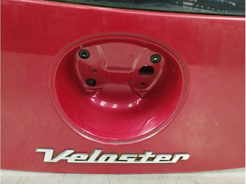 Recambio de porton trasero para hyundai veloster tecno referencia OEM IAM 737002V011  