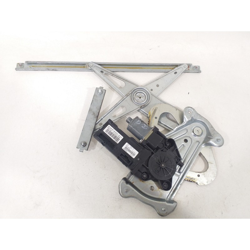 Recambio de elevalunas delantero izquierdo para renault megane iii berlina 5 p emotion referencia OEM IAM 807210002R 807315510R 