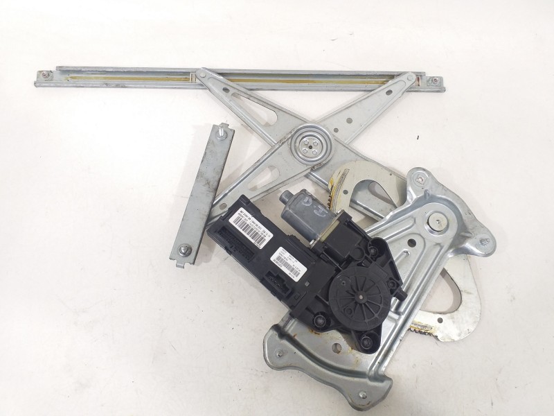 Recambio de elevalunas delantero izquierdo para renault megane iii berlina 5 p emotion referencia OEM IAM 807210002R 807315510R 