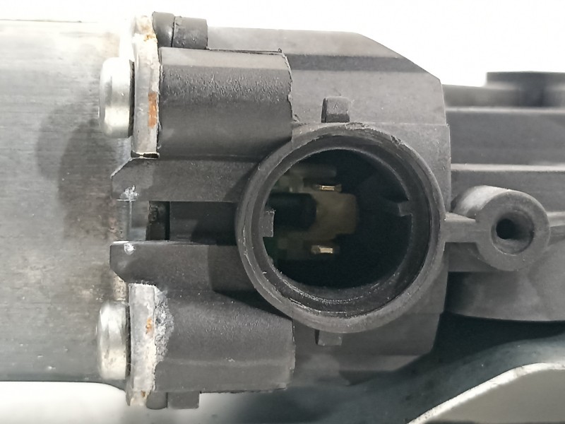 Recambio de elevalunas delantero derecho para hyundai ix35 classic 2wd referencia OEM IAM 824802Y000 402390B 