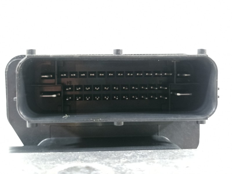 Recambio de abs para hyundai veloster tecno referencia OEM IAM 589202V200 BH6013G600 