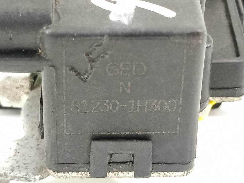 Recambio de cerradura maletero / porton para hyundai ix35 classic 2wd referencia OEM IAM 812301H300  