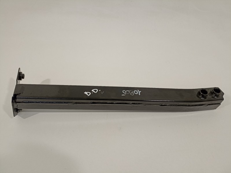 Recambio de punta chasis delantera para nissan juke (f16) referencia OEM IAM 758249523R  