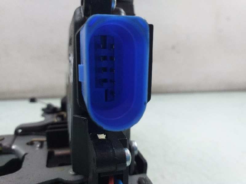 Recambio de cerradura puerta delantera derecha para volkswagen touran (1t2) sport referencia OEM IAM 3D1837016AC  