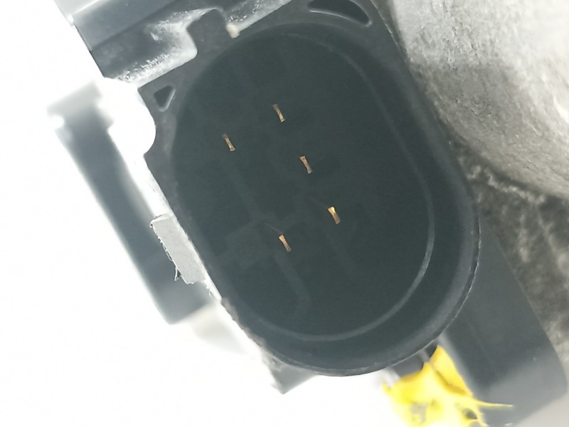 Recambio de valvula egr para hyundai ix35 classic 2wd referencia OEM IAM 284102F000  